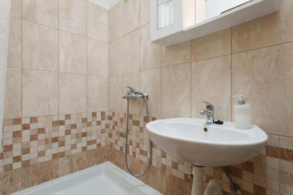 Apartment Stefani Хвар Экстерьер фото