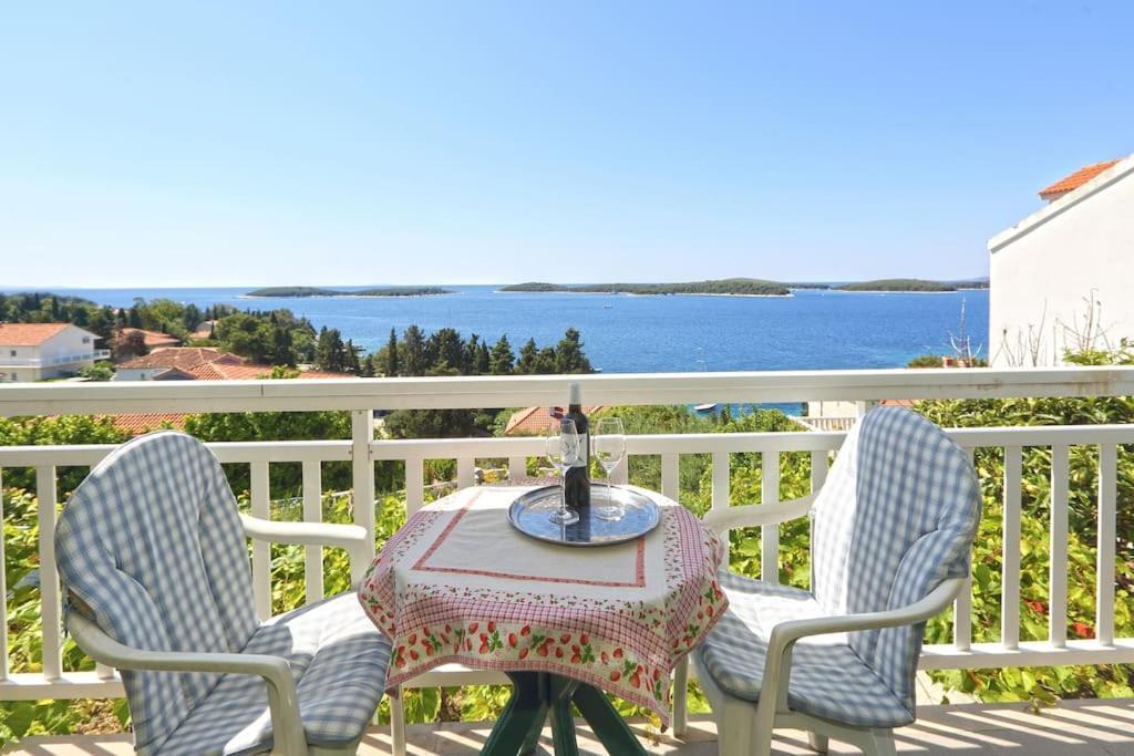 Apartment Stefani Хвар Экстерьер фото